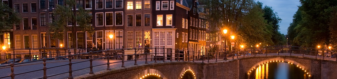 Amsterdam bridge at night
