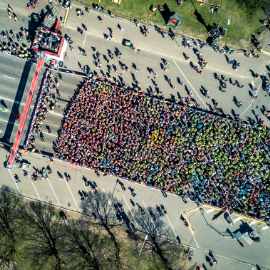 image of the beginning of a marathon