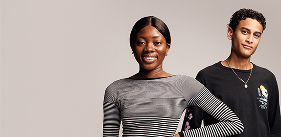2 international students on a grey background