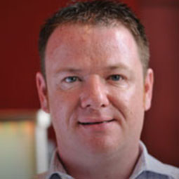 EE Steveball Staffprofile 255