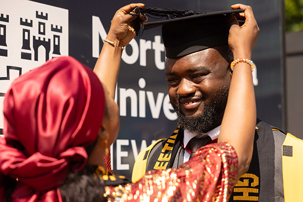 graduation_cap_600x400