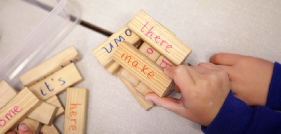 hands playing game