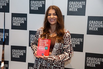 Caption:Victoria Archer, winner of the Tu Challenge 21