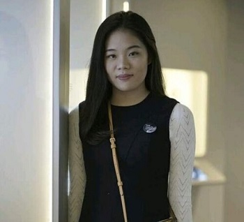 Caption:Clara Shanie Pranata