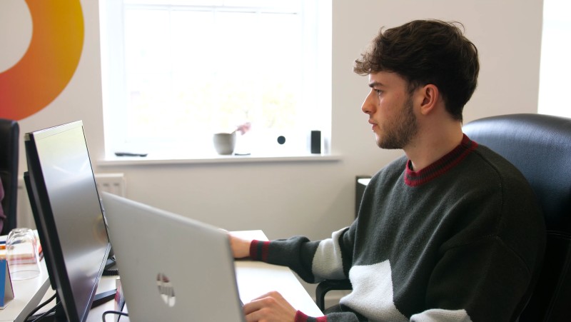 Graduate intern working at O Communications