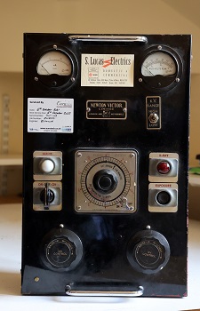 caption:The previous x-ray machine used by Northumbria University was aquired from Gateshead Hospital in 1978