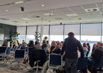 DEC Policy Challenge group chat