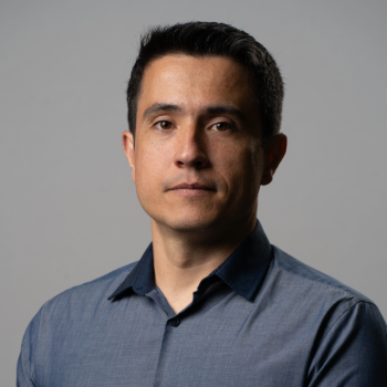 caption:Dr Rodrigo Vitorio