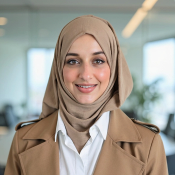 caption:Dr Amna Riaz