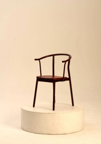 caption:Elora Foley's award-winning Terrace Café Chair.