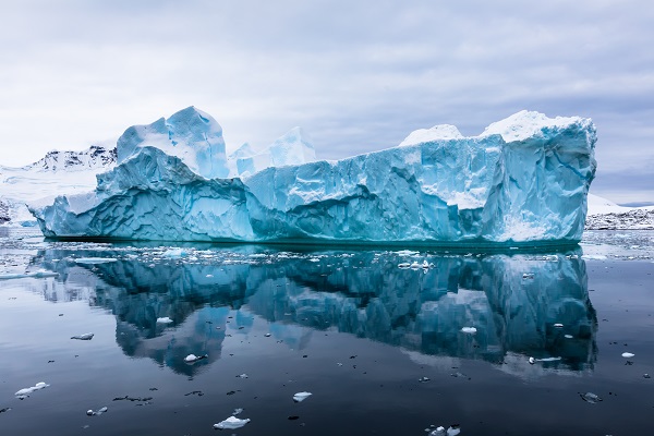 Glacier in the arctic ocean