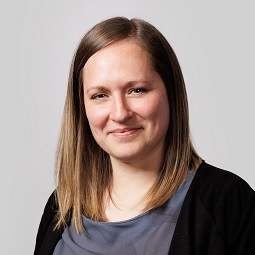 Photo of Jess Holmes