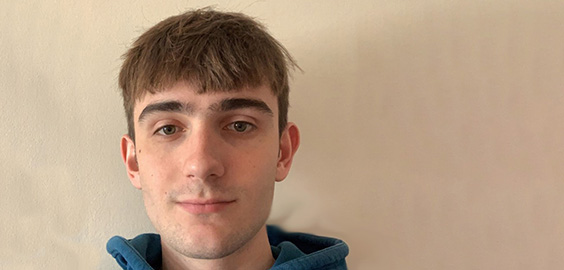 headshot of student profile dan peacock