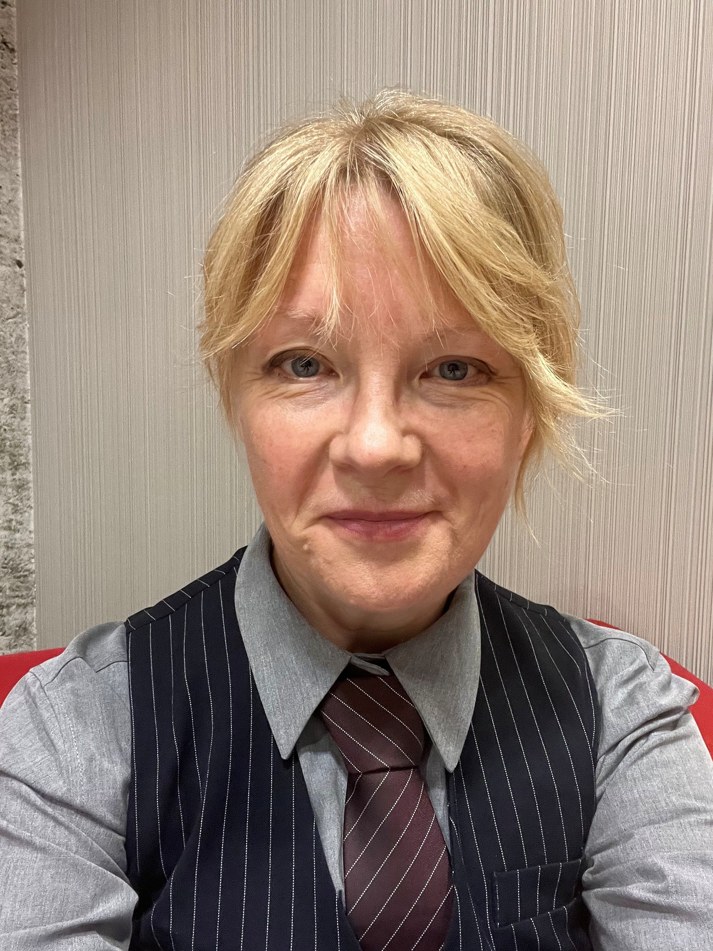 Headshot of Helena Lidelow 