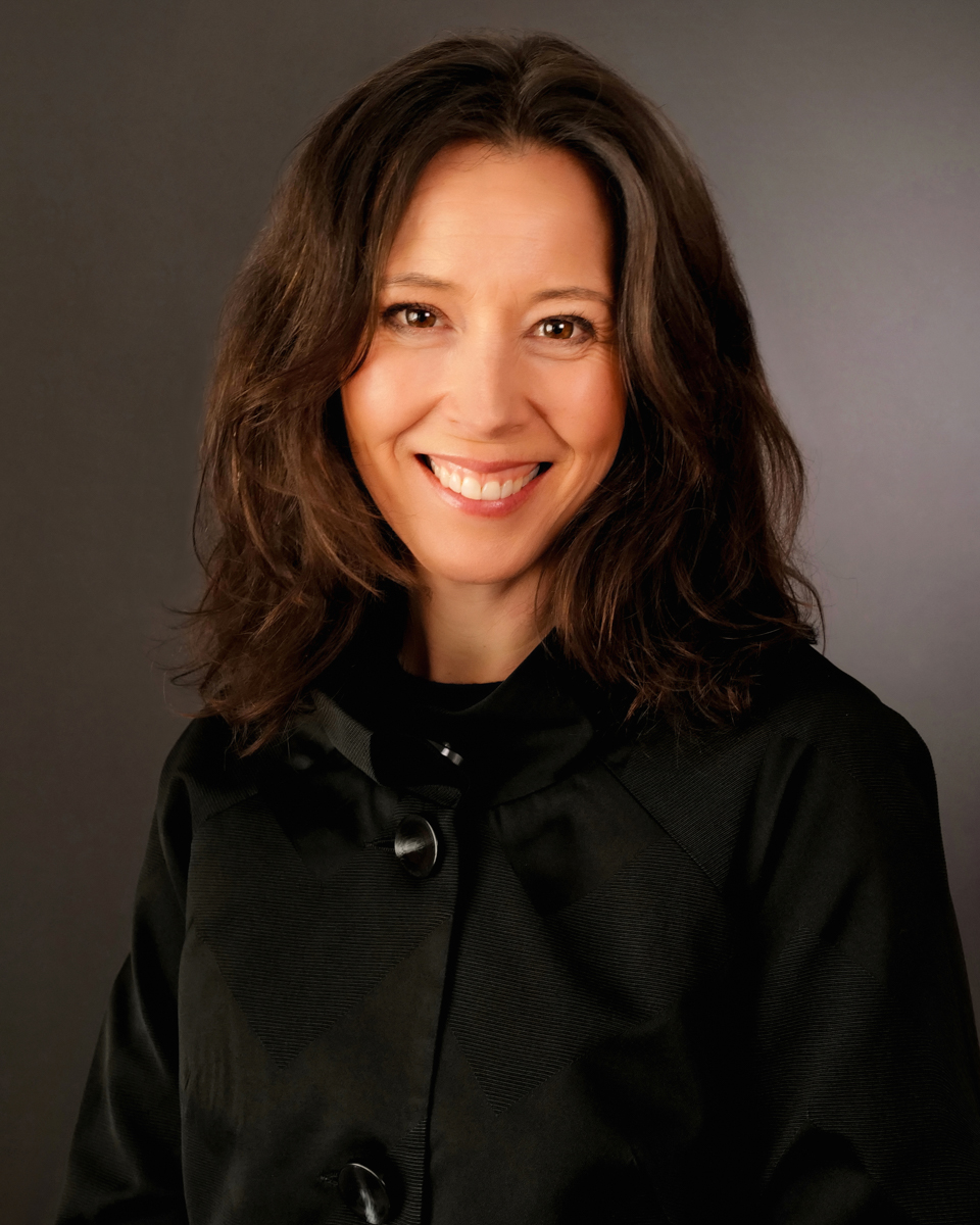 Pamela Bell Headshot